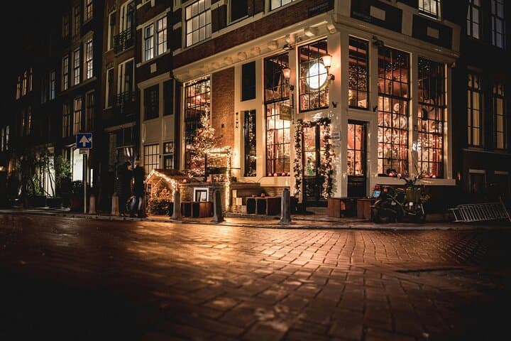 Explore Amsterdam's Curated Shopping Streets: Private Guided Fashion Tour photo 4