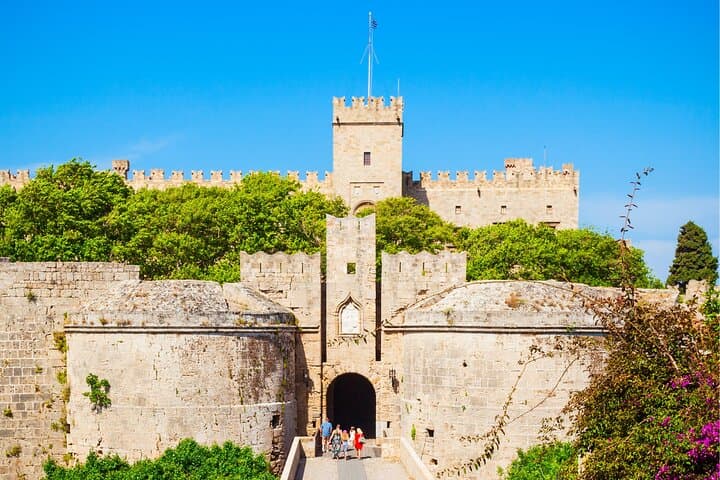 Rhodes Old Town Scavenger Hunt: Self-Guided Highlights & Historical Riddles