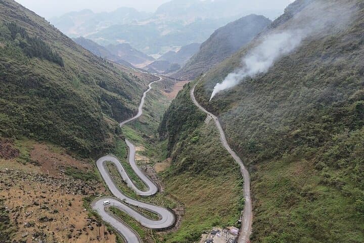 Ha Giang Loop Car Tour: 5-Day Dong Van, Ma Pi Leng & Lung Cu Itinerary photo 3