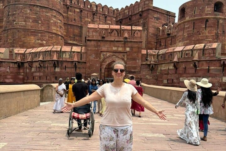 Taj Mahal Day Trip by Train from Delhi: One-Day Agra Itinerary