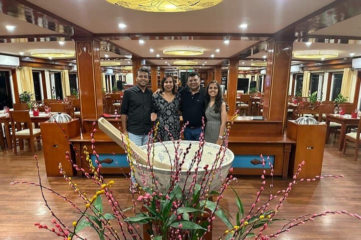 Overnight Dragon Crown Cruise: 2D1N Ha Long Bay Adventure photo 3