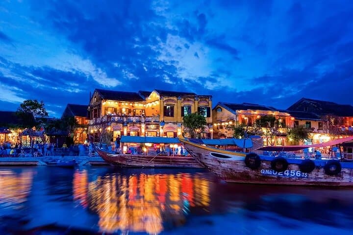 Da Nang Day Tour: Lady Buddha, Marble Mountains & Hoi An Lantern Night photo 4