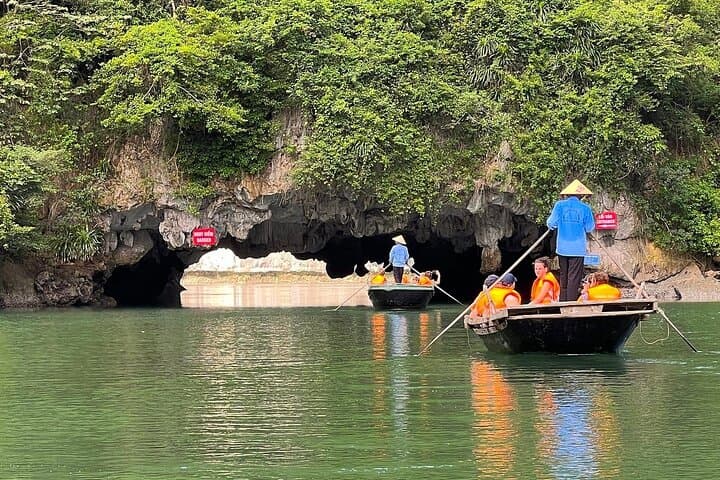 Dora Cruise: Luxury 2-Day Lan Ha and Ha Long Bay Overnight Cruise photo 5