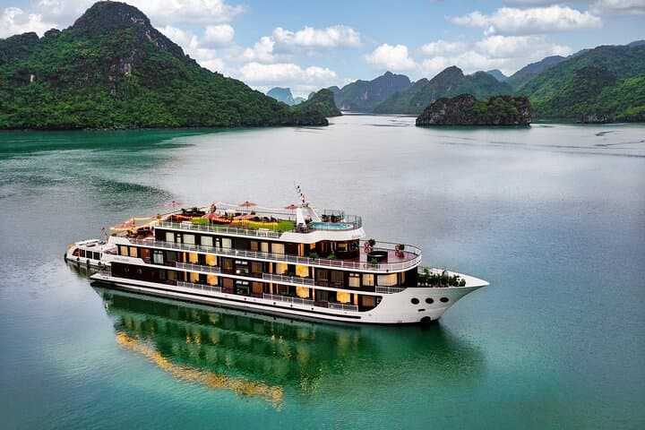 Dora Cruise: Luxury 2-Day Lan Ha and Ha Long Bay Overnight Cruise