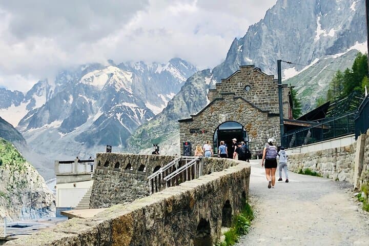 Geneva to Mont Blanc: A Day on Aiguille du Midi and Mer de Glace photo 4
