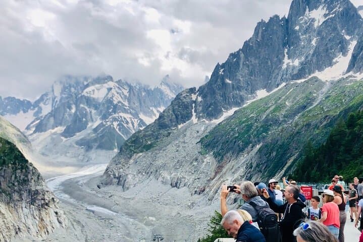 Geneva to Mont Blanc: A Day on Aiguille du Midi and Mer de Glace photo 2