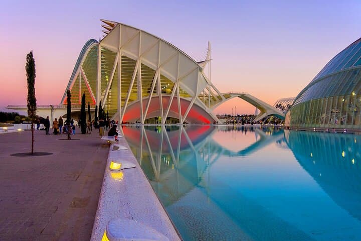 Yamaha E‑Bike Tour in Valencia: City of Arts, Turia Gardens & Historic Centre photo 6