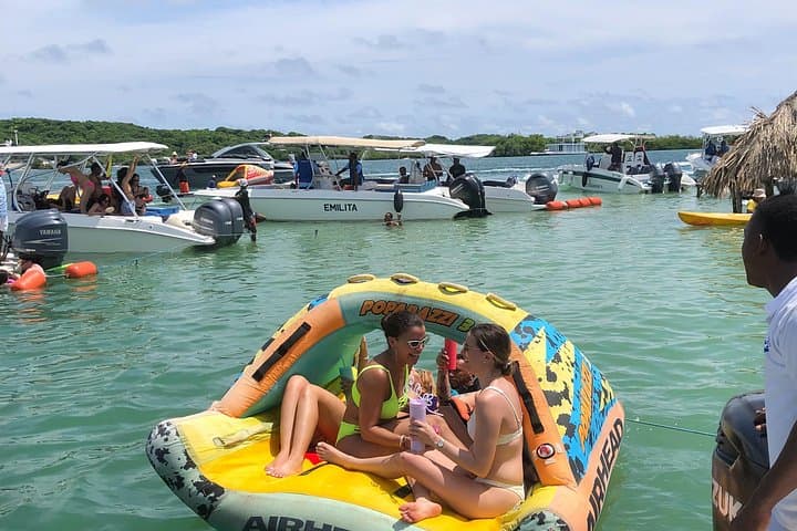 Private Bachelorette Yacht Party to the Rosario Islands from Cartagena photo 4