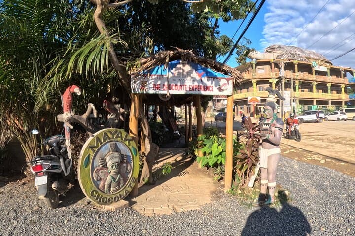 Customizable Roatan City Tour: West Bay Beach, Rum Cake & Chocolate Factory photo 3