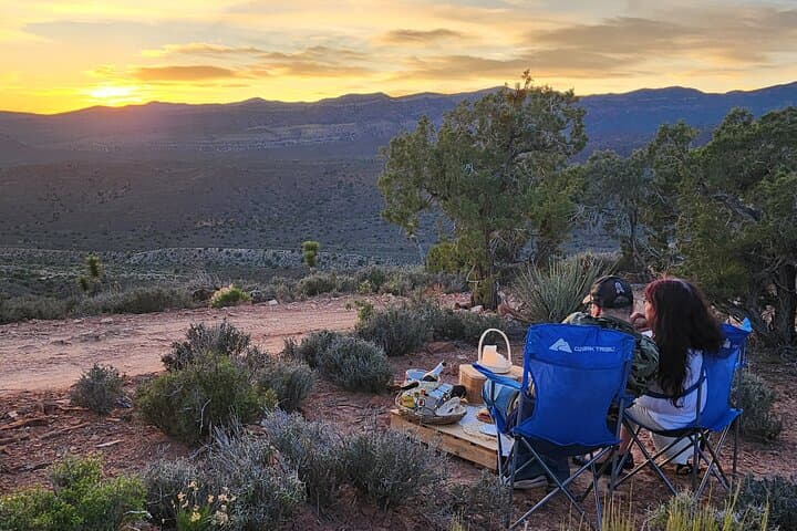 Candlelit Mountain Picnic Near Las Vegas: Romantic Overlook Date Night photo 3
