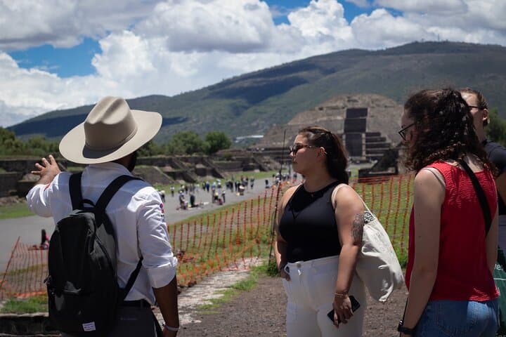Teotihuacán 3 Pyramids Tour — Cave Breakfast, Obsidian Workshop & Early Access