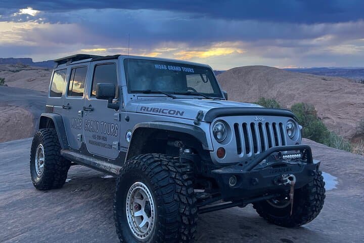 Conquer Moab’s Hell’s Revenge: The Ultimate 4x4 Jeep Adventure photo 2