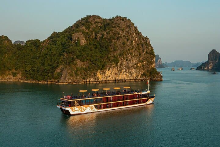 Lan Ha Bay Icon Cruise: 2-Day Overnight Experience from Hanoi photo 2
