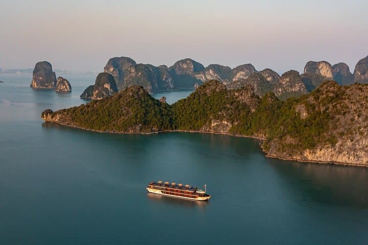 Lan Ha Bay Icon Cruise: 2-Day Overnight Experience from Hanoi photo 3