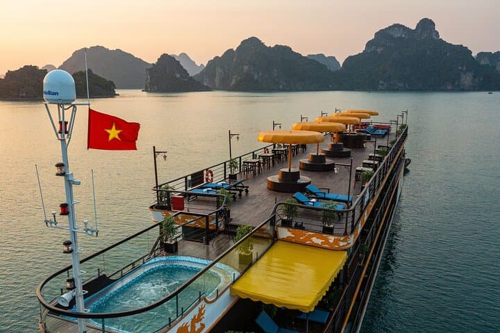 Lan Ha Bay Icon Cruise: 2-Day Overnight Experience from Hanoi photo 5
