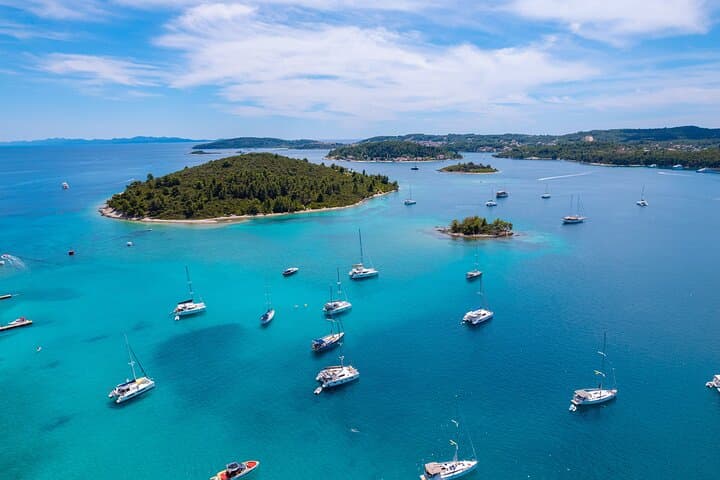 Korčula Archipelago Shipwreck Snorkel & Hidden Beaches Private Speedboat Tour photo 5