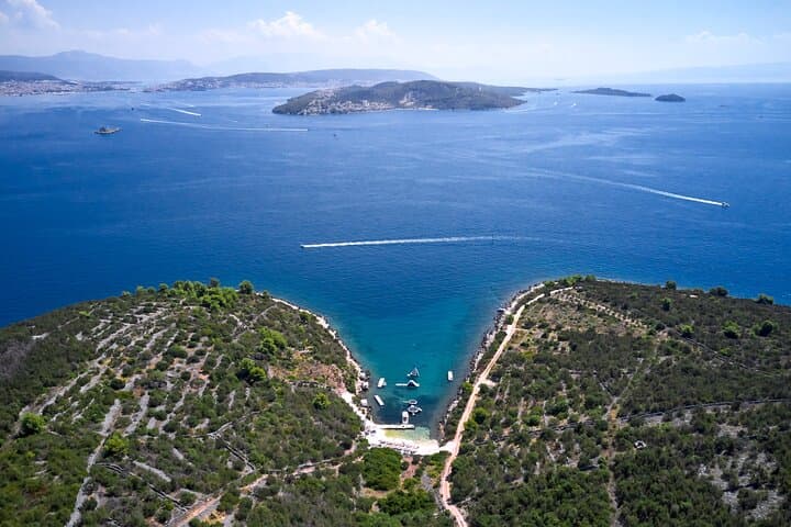 Split to Šolta and Trogir: Underwater Museum & Blue Lagoon Private Day Tour photo 5