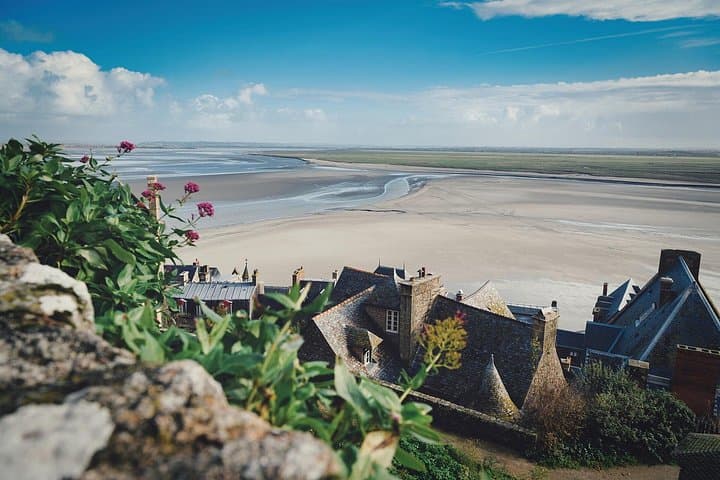 Private Walking Tour of Mont Saint-Michel: 2-Hour Abbey, Ramparts & Bay Experience photo 2