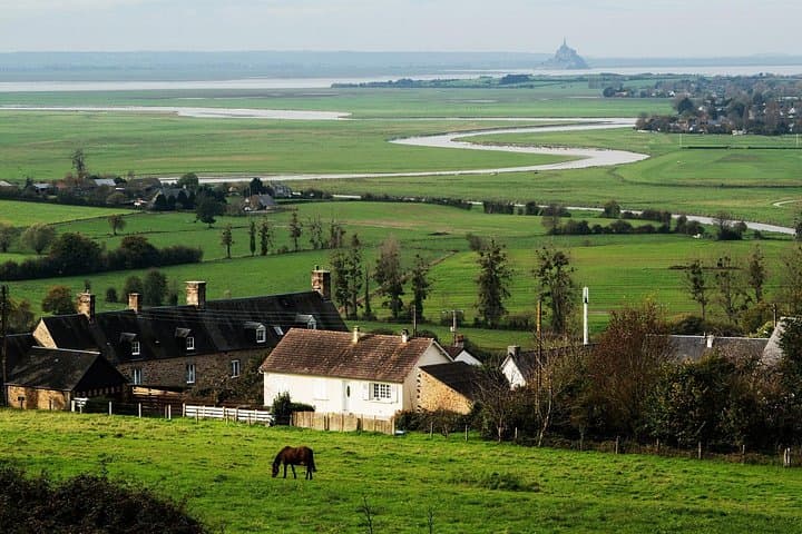 Private Walking Tour of Mont Saint-Michel: 2-Hour Abbey, Ramparts & Bay Experience photo 4