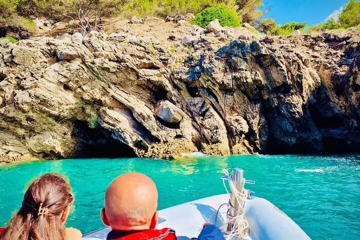 Full-Day Arrábida & Sesimbra Private Tour with Coastal Boat Ride from Lisbon