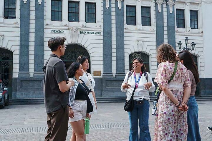Historic Lima Food Tour: Ceviche & Pisco Sour Class with Market Visit photo 3