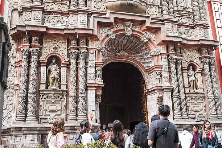 Historic Lima Food Tour: Ceviche & Pisco Sour Class with Market Visit photo 5