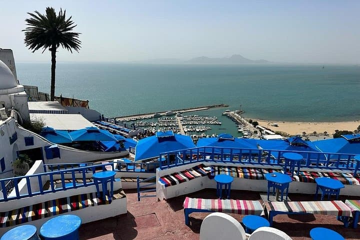 4-Day Tunisia Tour from Hammamet to the Sahara: El Djem, Matmata & Tozeur
