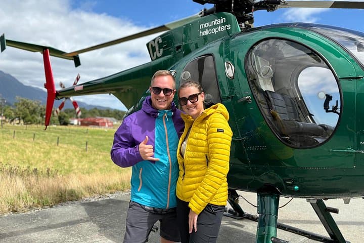 Twin Glacier Helicopter Overflight: Fox & Franz Josef Scenic Flight (20 Minutes) photo 2