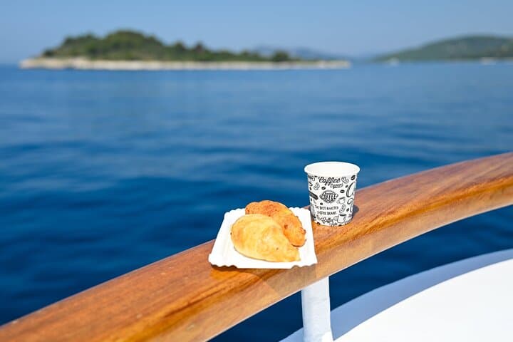 Blue Lagoon, Shipwreck & Trogir Day Cruise from Split — Lunch Included photo 3