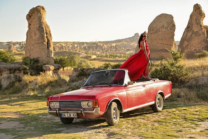 Classic Car Sunrise & Sunset in Cappadocia — Balloon Takeoff Photo Tour photo 6