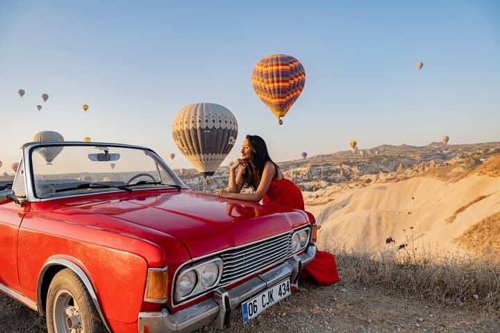 Classic Car Sunrise & Sunset in Cappadocia — Balloon Takeoff Photo Tour