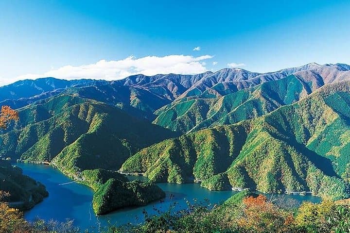 Okutama Day Trip from Tokyo: Nippara Cave, Lake Okutama & Hossawa Falls photo 4