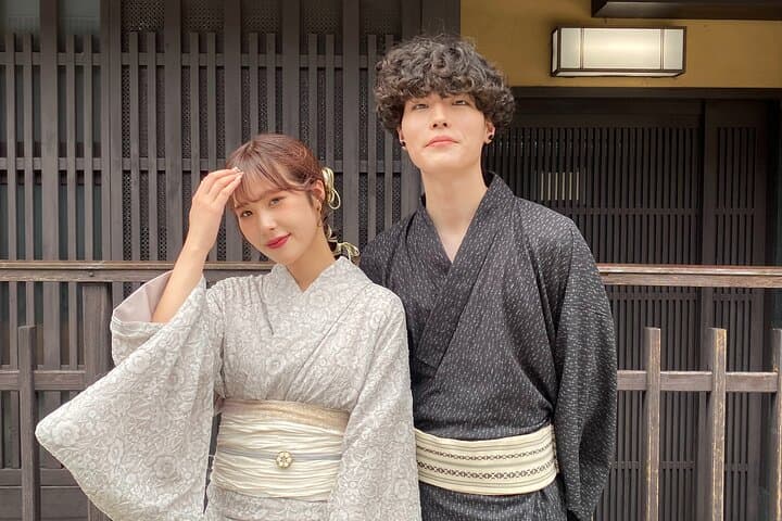 Kimono Rental in Gion: Authentic Dressing Experience Near Gion-Shijo photo 2