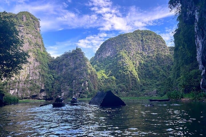 Ninh Binh Excursion: Tam Coc Boat Ride, Mua Cave Climb, Biking & Sunset Party from Hanoi photo 6