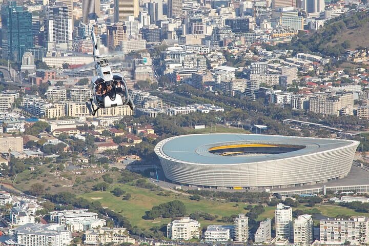 Cape Town City Hopper: 12-Minute Helicopter Flight Over Table Mountain & the Atlantic Seaboard photo 4
