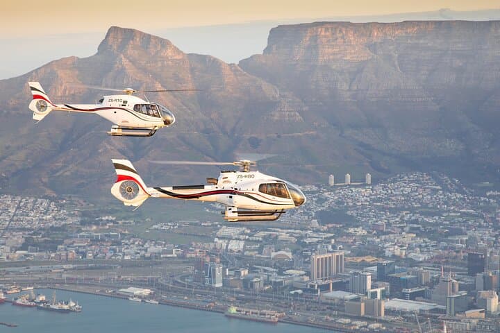 Cape Town City Hopper: 12-Minute Helicopter Flight Over Table Mountain & the Atlantic Seaboard