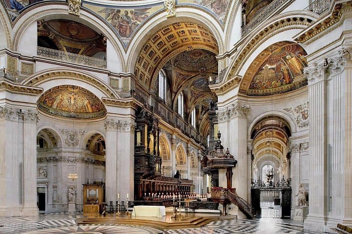 Half-Day London Sightseeing by Luxury Coach: St. Paul's, Buckingham Palace & Thames Boat photo 1