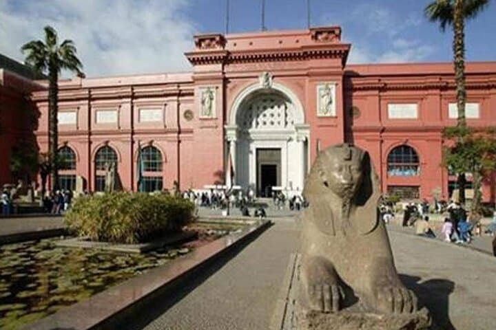 Cairo Day Trip from Hurghada: Giza Pyramids & Egyptian Museum in One Day photo 3