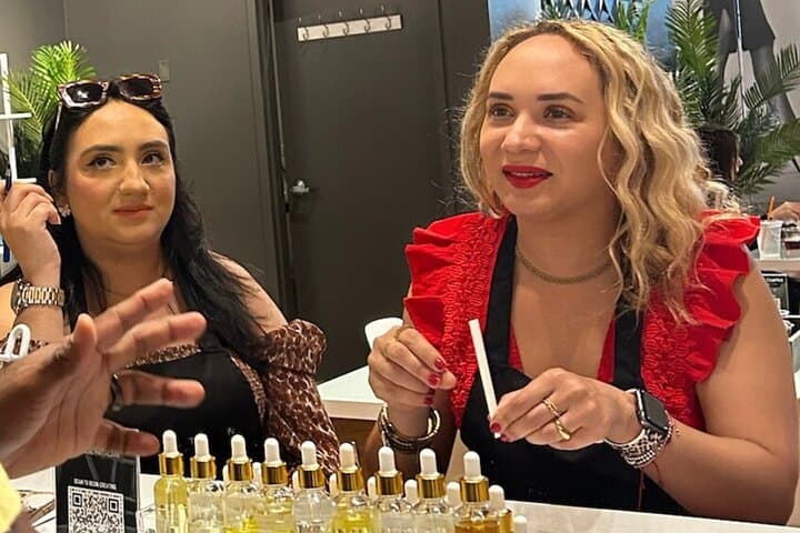 Create Your Own Perfume on Chicago’s Magnificent Mile — 75-Minute Workshop