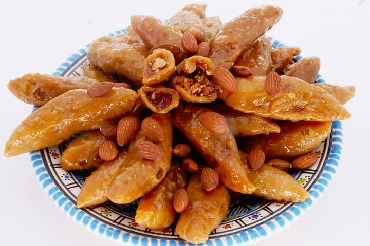 Private Tataouine and Berber Village Day Trip from Djerba: Chenini, Ksours & Salt Lake photo 3