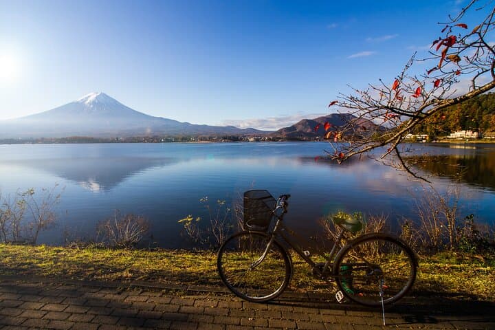 Custom Full-Day Lake Kawaguchiko Tour: Private Mount Fuji Views & Cultural Stops photo 3