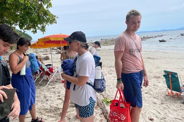 White Sand Beach Snorkel Tour Near Jaco: Playa Mantas Adventure photo 2