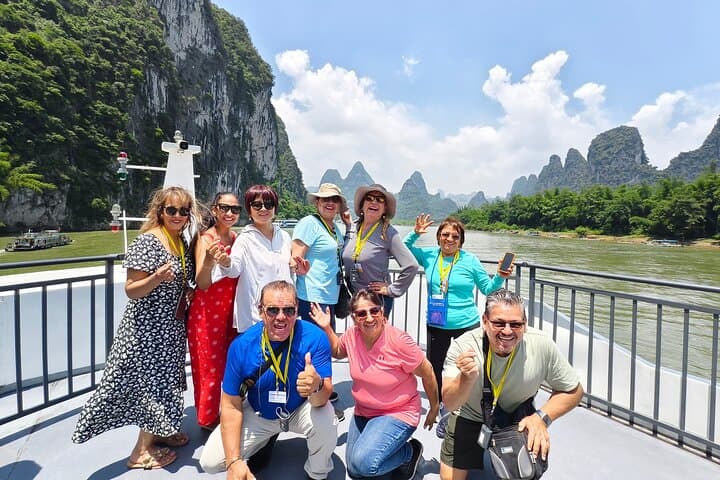 4-Day Yangshuo Li River Cruise & Longsheng Rice Terraces Tour photo 4