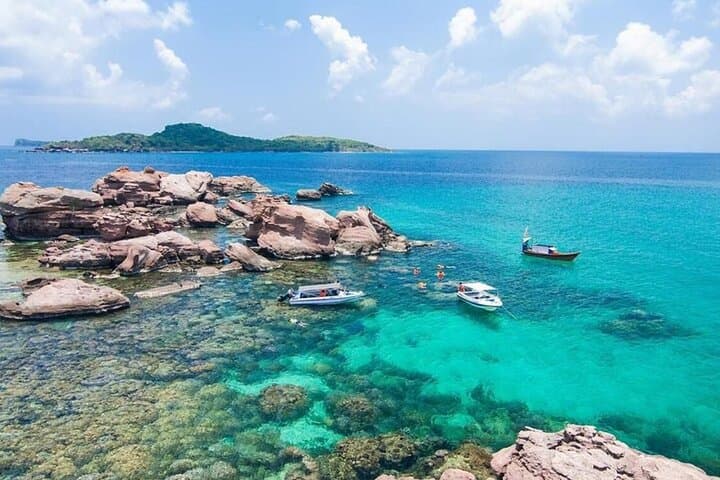 Vinh Hy Bay Snorkel & Hidden Waterfall Day Trip from Mui Ne photo 2