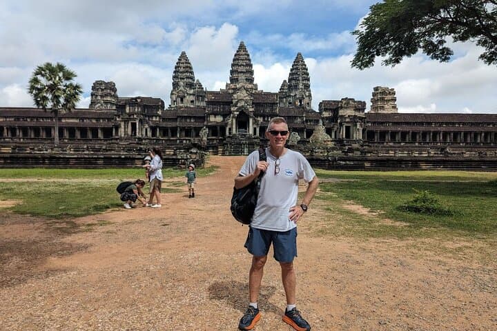 Cycle Angkor Wat & Bayon: Ride the Walls, See the Smiling Faces photo 2