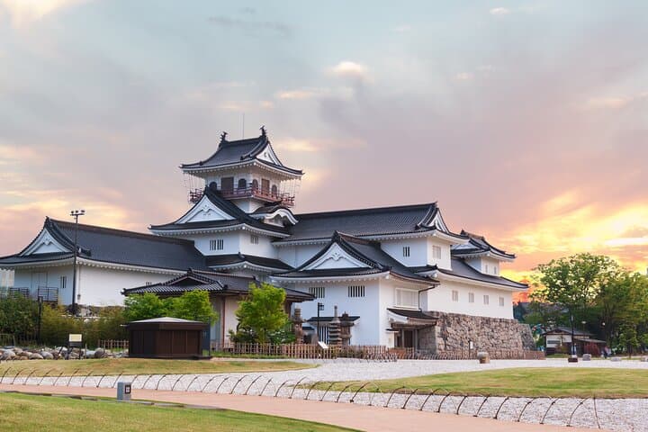 Private Custom Toyama Full-Day Tour: Museums, Bays & Local Culture photo 2