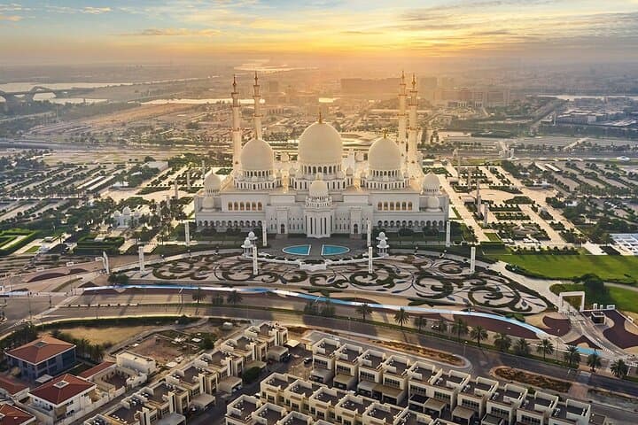 Private Abu Dhabi Sightseeing: Sheikh Zayed Grand Mosque, Emirates Palace & Saadiyat Island photo 3