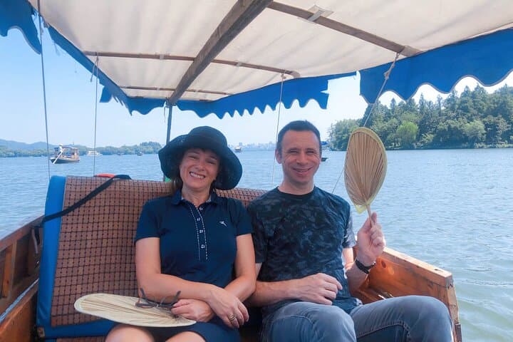Hangzhou Dragon Well Tea Tour & West Lake Cruise — Private Day Trip photo 4