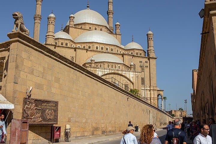 Explore Salah El Din Citadel and Old Cairo Bazaar: A Half-Day Guided Cultural Tour photo 3