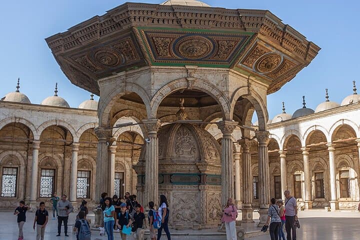 Explore Salah El Din Citadel and Old Cairo Bazaar: A Half-Day Guided Cultural Tour photo 4